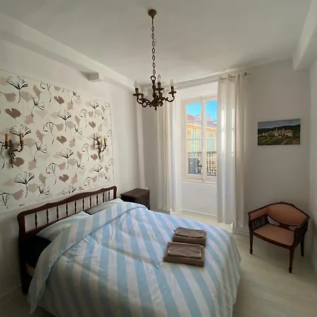 Centre Historique 芒通